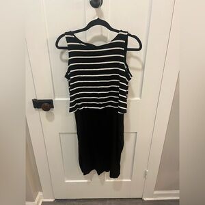 A Pea in The Pod Maternity Nursing Dress Size Small